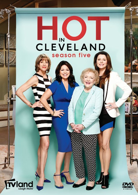 Hot in Cleveland Season 5 (Blu-ray + DVD + Digital HD)